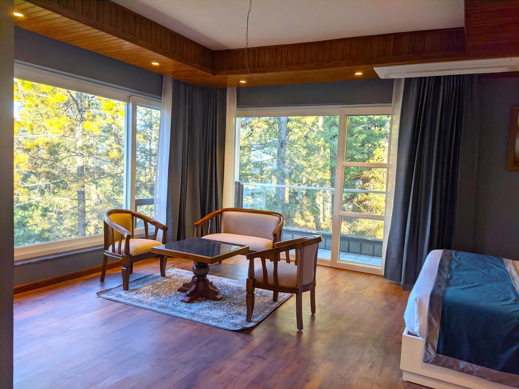 The Retreat Mashobra, Shimla Hotel Екстериор снимка